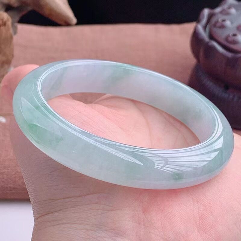 พม่า, กำไลหยกน้ำมันสีเดียว, สี - Lighting บทวิจารณ์และราคา