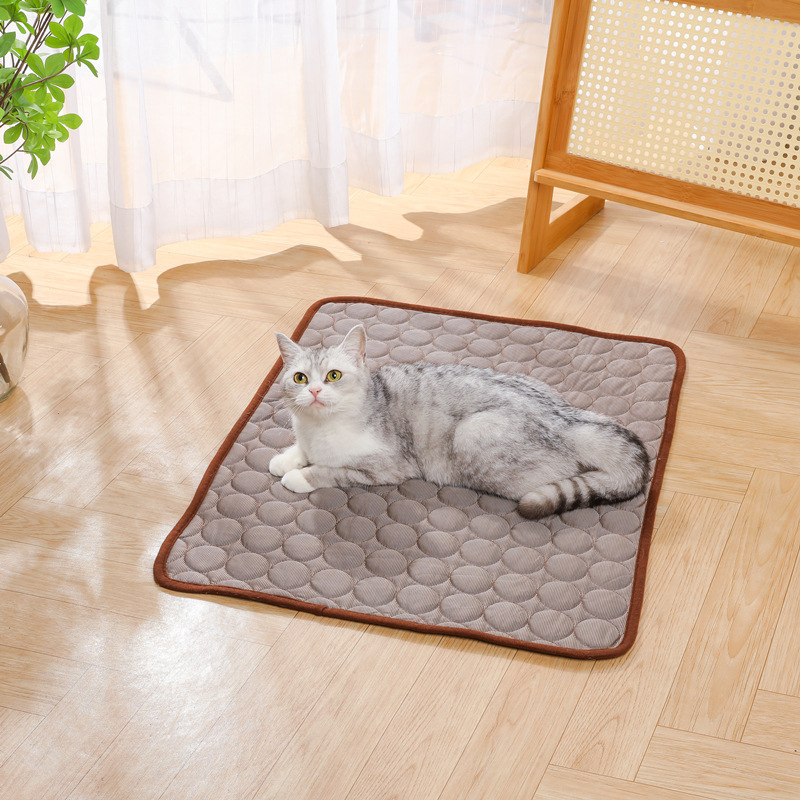 แผ่นรองนอนเย็นสำหรับสัตว์เลี้ย - Cooling Blanket Hot Sleepers บทวิจารณ์และราคา