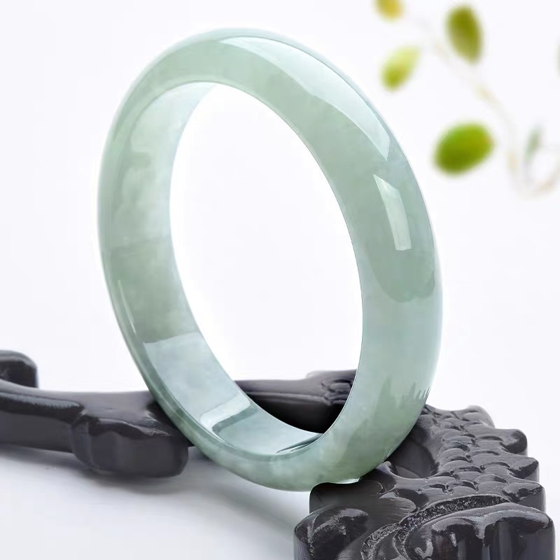 กำไลข้อมือหยกเก่าจากพม่า, หยกส - Lighting บทวิจารณ์และราคา